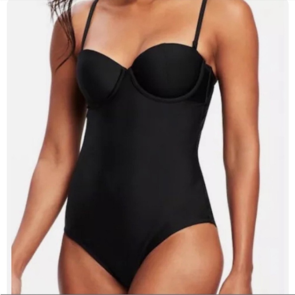 Old Navy Black Padded Underwire One Piece Swimsuit Size M